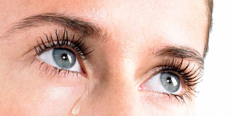 تست اشک چشم چیست و چگونه انجام می‌ شود؟