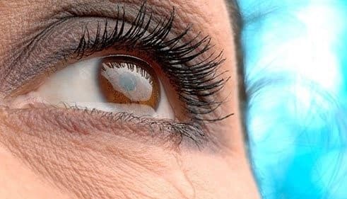 عمل جراحی انسداد مجرای اشکی به روش اندوسکوپیک